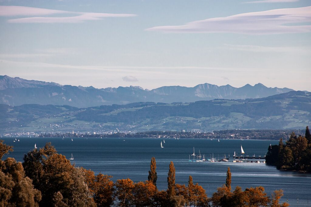 freie Trauung Bodensee | Sicht auf den See, Berge und Festland